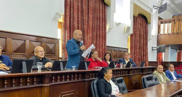 Parlamentarios del CLEZ rechazan acciones intervencionistas de EE.UU. y ratifican respaldo a Nicolás Maduro 1 CLEZ