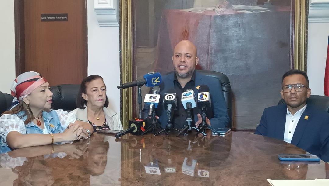 Parlamentarios del CLEZ rechazan acciones intervencionistas de EE.UU. y ratifican respaldo a Nicolás Maduro 5 WhatsApp Image 2025 08 12 at 3.46.13 PM