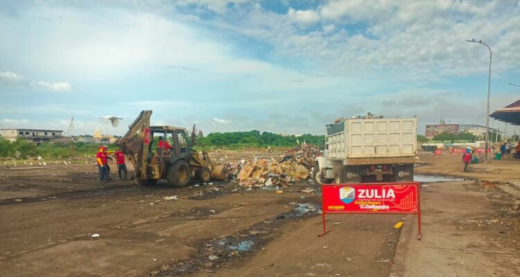 Gobernación del Zulia llevó jornada de recolección de desechos sólidos a Las Pulgas, Santa Rosa y la Vereda 2 1 Gobernación