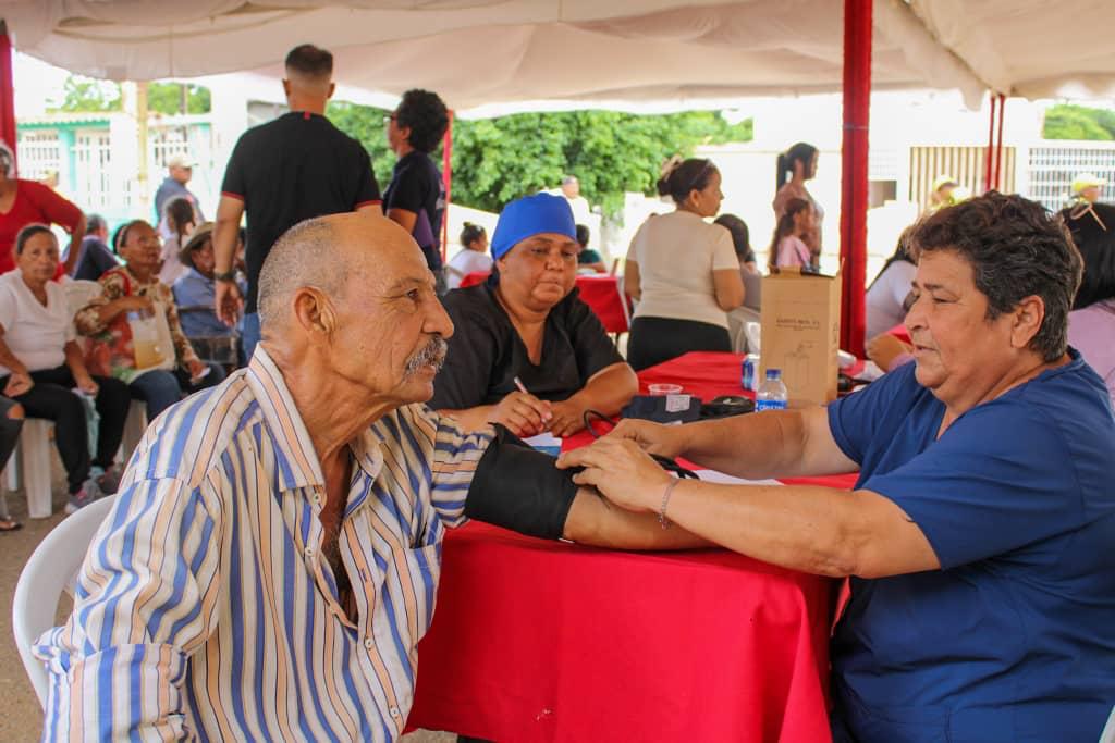 Hasta con un 40% de descuento se compra en los mercados populares de la Alcaldía de Maracaibo 3 WhatsApp Image 2025 08 22 at 1.06.58 PM 1