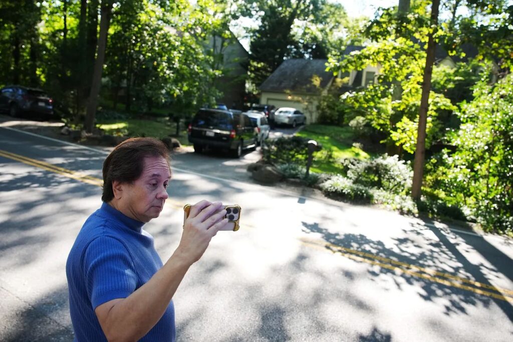 El FBI registró la casa de John Bolton, exasesor de seguridad nacional de Trump 3 FBI