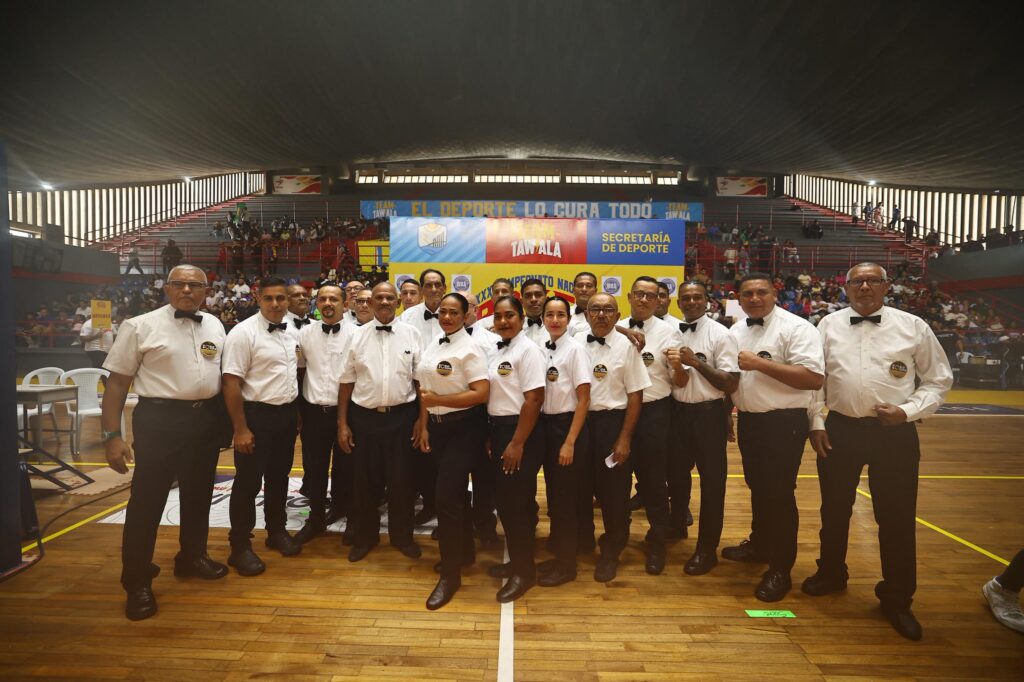 Zulia debutó con tres triunfos en el Campeonato Nacional de Boxeo Júnior «Copa Betulio González» 3 WhatsApp Image 2025 08 25 at 1.07.55 PM
