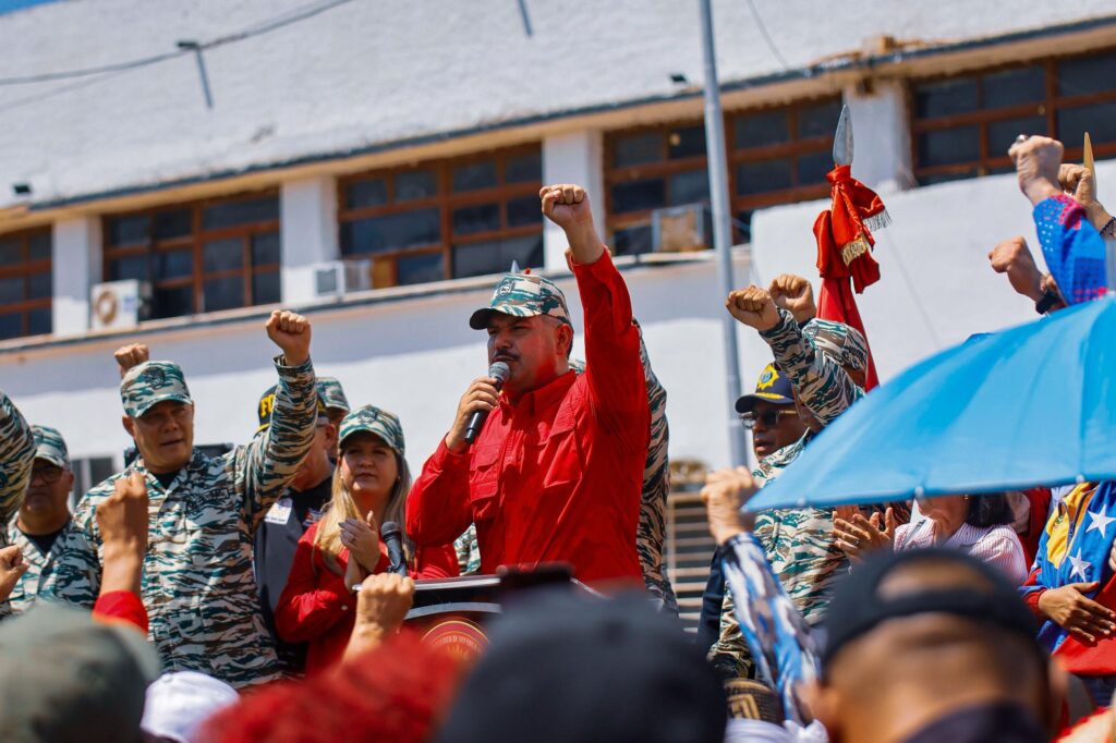 Zulianos atendieron convocatoria del presidente Maduro para alistamiento militar en defensa de la Patria 3 WhatsApp Image 2025 08 25 at 11.10.45 AM 3