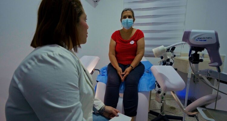 Realizaron estudios clínicos a más de 200 pacientes oncológicas a través del Plan Cayapa de la Salud 1 Pacientes
