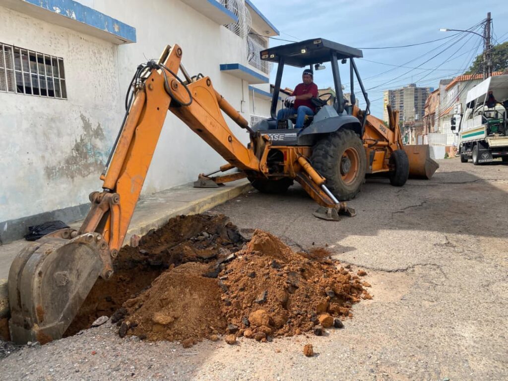 Familias del sector Belloso vuelven a encender sus cocinas tras intervención de la Alcaldía de Maracaibo 2 WhatsApp Image 2025 08 26 at 10.19.01 AM 1