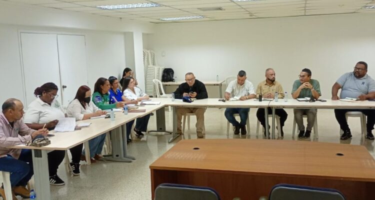 Gobernación del Zulia coordina el Plan de Adecuación para el Relleno Sanitario La Ciénaga 1 Relleno