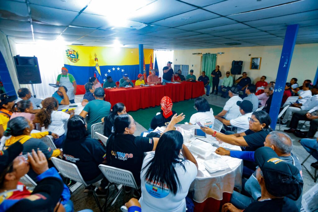 Gobernador Caldera se reunió con circuitos comunales de Valmore Rodríguez para cerrar ciclo de proyectos 4 WhatsApp Image 2025 08 28 at 10.27.12 AM 2