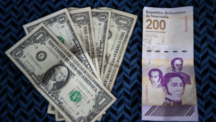 bolívares dólares