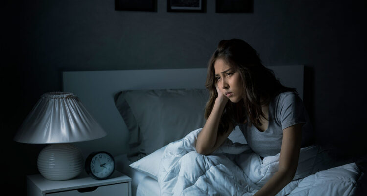 Qué significa despertarse varias veces en la madrugada, según la psicología 1 Sueño