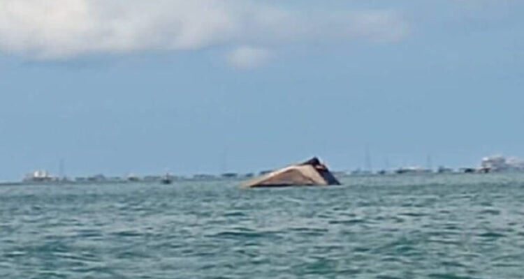 Se hundió gabarra petrolera Susana 1 en el Lago de Maracaibo 1 Susana 1