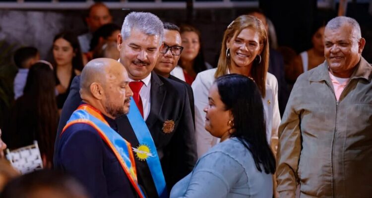 Cámara Municipal Sureña juramentó como alcalde de San Francisco a Héctor Soto 1 San Francisco