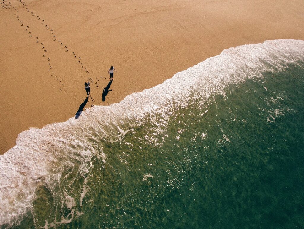 Día Mundial de las Playas 2025: Uniendo ecoturismo, educación ambiental y voluntariado para proteger nuestros océanos y costas 2 2025 09 14 at 20 36 43 78738b3c