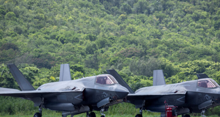 Aviones militares