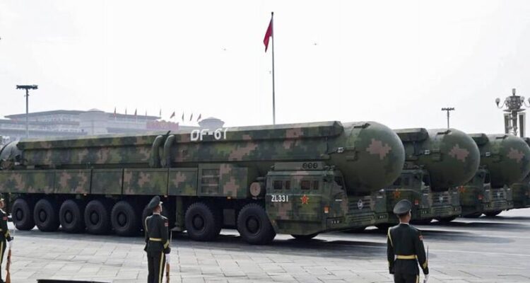 Lo que las nuevas armas que se mostraron en el enorme desfile de Pekín revelan sobre las capacidades militares de China 1 Armas chinas