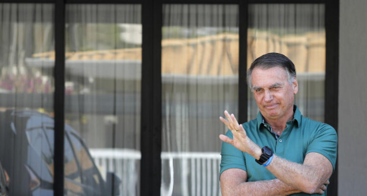 Corte Suprema de Brasil autorizó traslado de Bolsonaro a un hospital para operarse de dos hernias inguinales 1 Bolsonaro