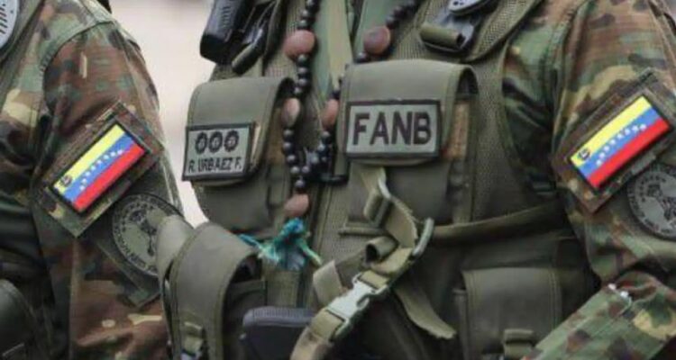 Detenido capitán de la FANB acusado de «acciones terroristas»: pretendía tomar el Batallón de Infantería Motorizada «Rivas Dávila» 1 Fanb
