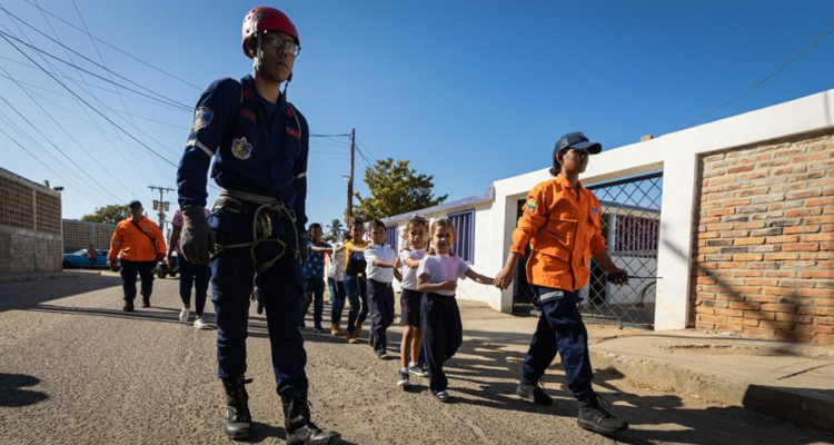 Venezolanos se alistan para participar en Simulacro Nacional de Protección Civil este 27Sep 1 Simulacro