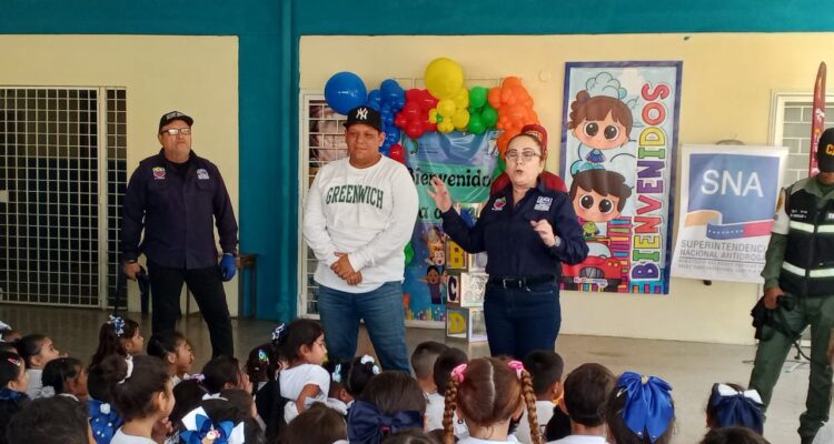 Gobernación del Zulia y Frente Preventivo dan la bienvenida al nuevo periodo escolar con un abordaje en la E.B.N. San Francisco 1 IMG 20250923 WA0037
