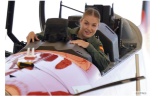 La princesa Leonor despegó al estilo «Top Gun»: se pone el mono y se sube al Pilatus 4 Leonor3