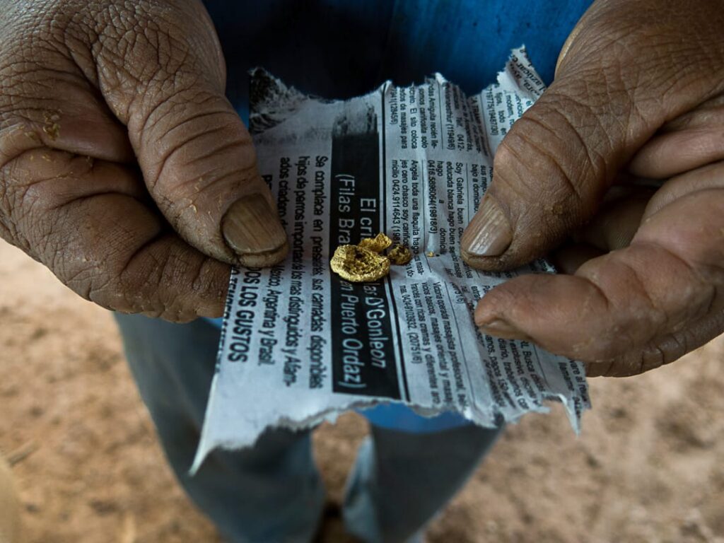 El oro se dispara y la minería ilegal ya compite con el narco en ganancias 2 Oro 2