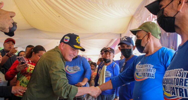 La Alcaldía Bolivariana de Maracaibo distribuyó más de 4.5 toneladas de alimentos en jornada de Mercados Populares en la parroquia Francisco Eugenio Bustamante 1 Mercados Populares
