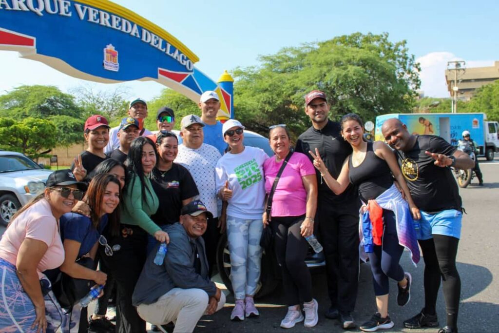 Recreación y salud animan a los participantes de la ciclovía en Maracaibo 5 Recreacion y salud animan a los participantes de la ciclovia en Maracaibo 2