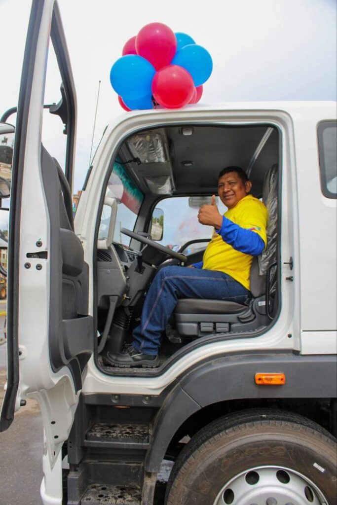 Alcaldía de Maracaibo refuerza plan de limpieza con camiones, trimotos y 150 trabajadores 7 WhatsApp Image 2025 09 08 at 4.09.33 PM
