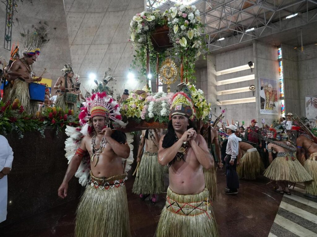 Gobernador Caldera acompaña en Guanare celebración de los 373 años de la Virgen de Coromoto 2 WhatsApp Image 2025 09 09 at 9.31.35 AM