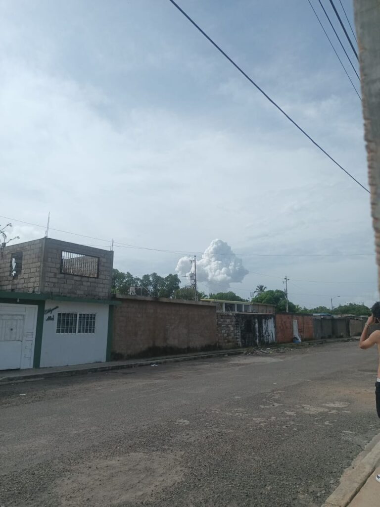 Explosión en fabrica de fuegos artificiales en la Zona Industrial de San Francisco dejó 48 heridos y cientos de viviendas dañadas (Hay fotos y videos) 6 WhatsApp Image 2025 09 11 at 1.17.38 PM 1