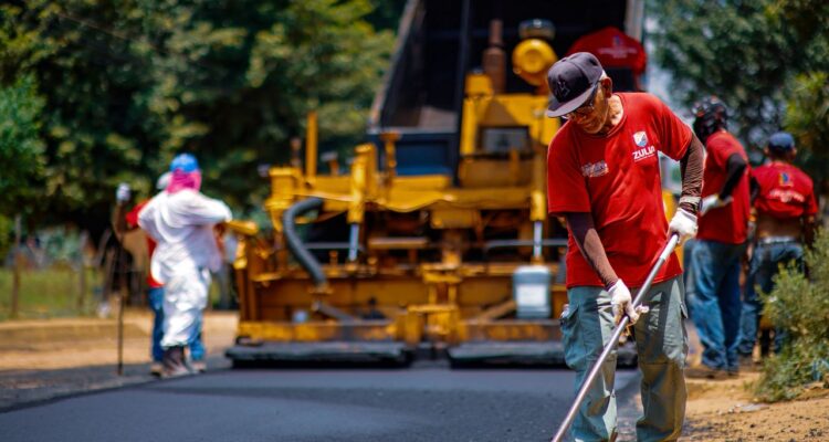 Corredor vial Las Peonías recibe Plan Estadal de Asfaltado para favorecer a más de 18.000 habitantes 1 Peonias