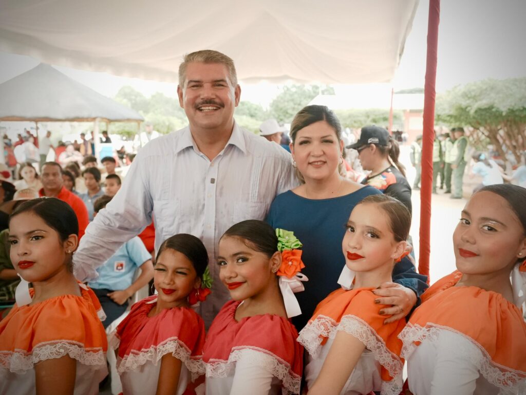 Gobernador Caldera acompañó inició de año escolar con una matrícula de más de 660 mil estudiantes 4 WhatsApp Image 2025 09 16 at 11.38.53 AM