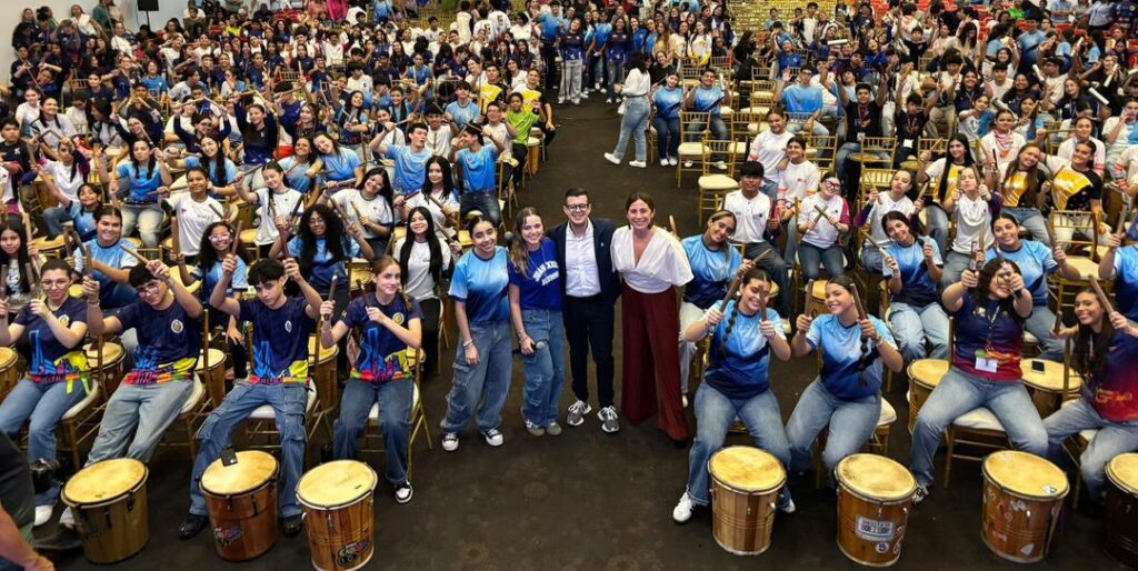 Fundación Nacional de la Gaita y FIGA se unen para impulsar el talento gaitero en Carabobo: masivo encuentro con 1.000 niños y jóvenes 2 WhatsApp Image 2025 09 18 at 8.27.01 AM