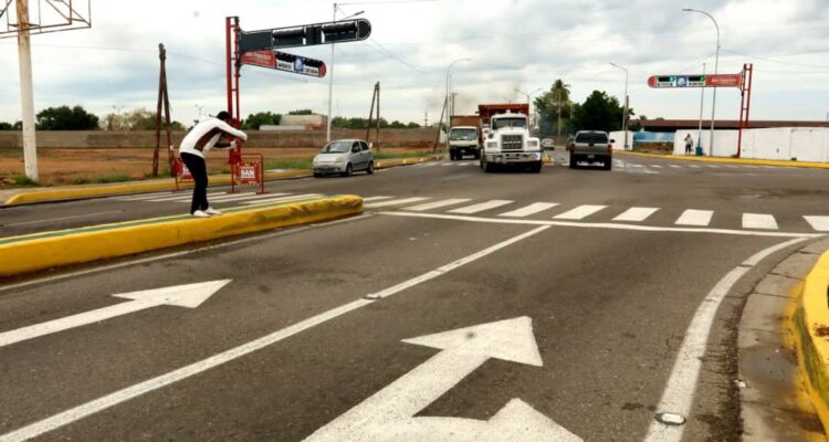 Alcaldía Bolivariana de San Francisco se prepara para inaugurar trabajos de rehabilitación integral de la vía a La Cañada 1 Vía