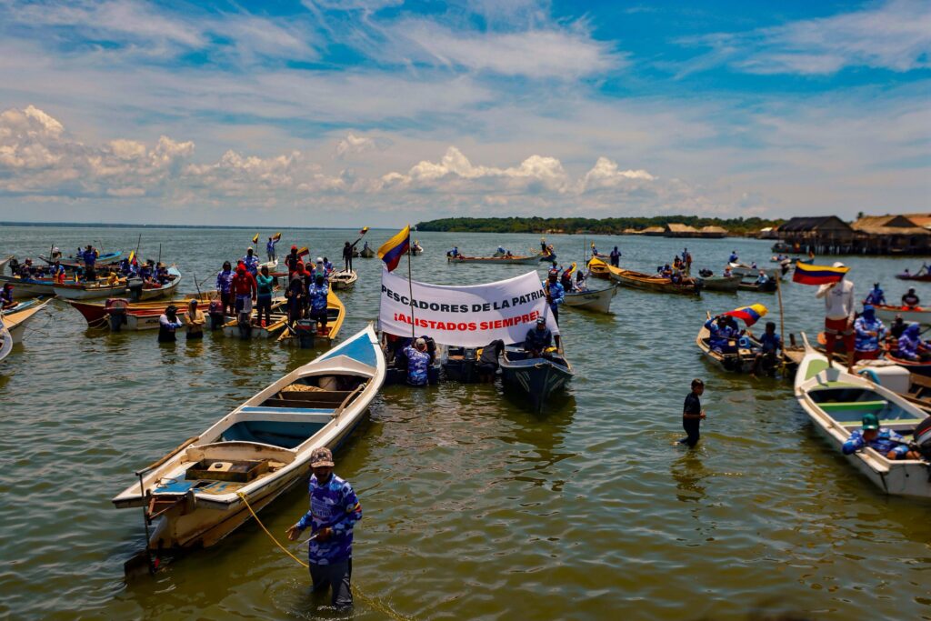 Pueblo pescador del Zulia elevó su voz junto al gobernador Caldera y la Fanb en defensa de la soberanía 2 WhatsApp Image 2025 09 22 at 1.35.17 PM 4
