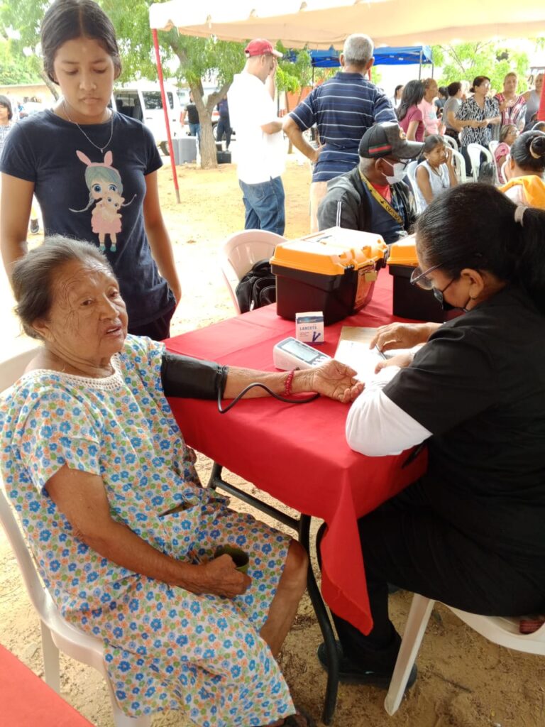 Emprendedores y empresa privada se integran a Megajornadas de Mercados Populares de la Alcaldía 3 WhatsApp Image 2025 09 22 at 1.39.56 PM 4