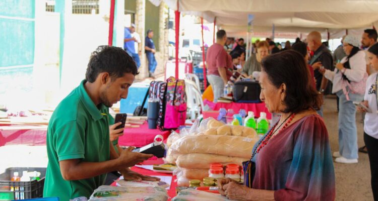 Emprendedores y empresa privada se integran a Megajornadas de Mercados Populares de la Alcaldía 1 Mercados