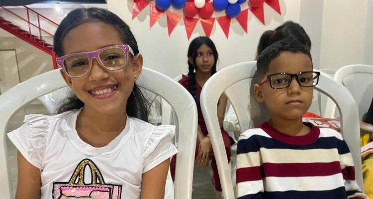 Alcaldía de Maracaibo entregó 21 lentes correctivos a niños y niñas en edad escolar 1 Alcaldía