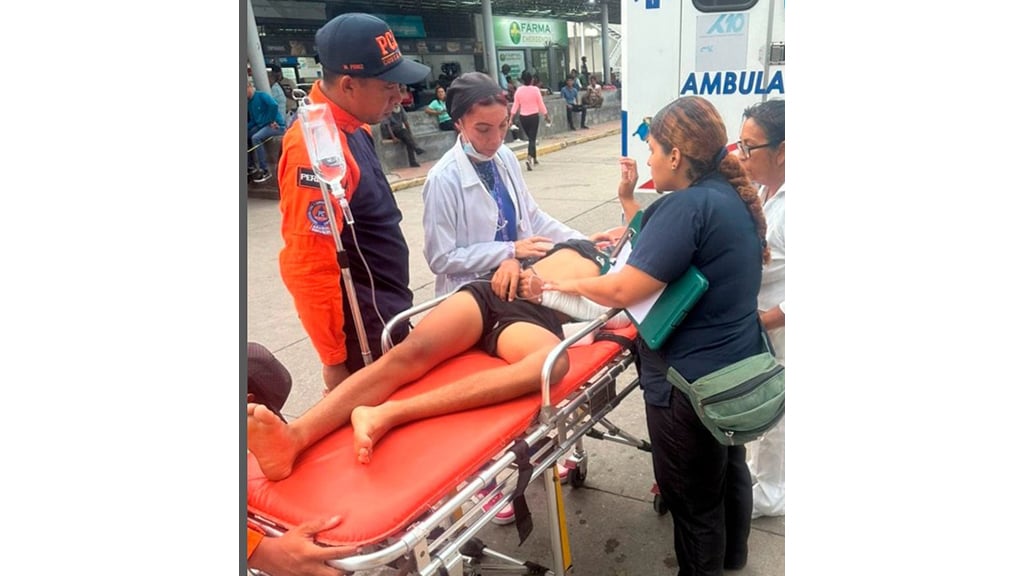 Adolescente sobrevive al impacto de un rayo en Ocumare de la Costa 2