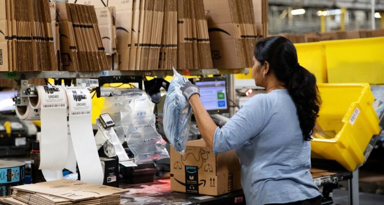 Amazon recorta 14.000 puestos de trabajo y gastará más en IA 1 Amazon