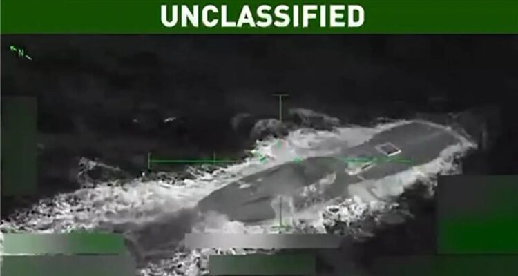 Liberaron a ecuatoriano que sobrevivió al ataque de EE. UU. a narcosubmarino 1 Ecuatoriano