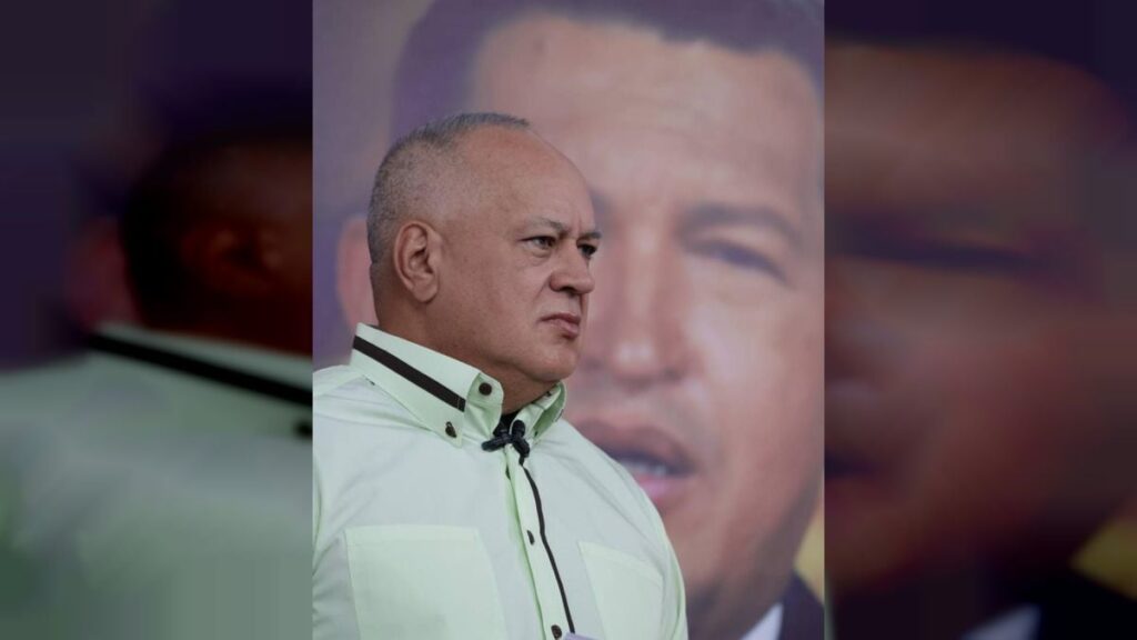 Ministro Cabello a los que piden invasión: Les sale la nueva versión navideña de Tun Tun con rap ¡turun, turun tuntun! 2 Cabello.l