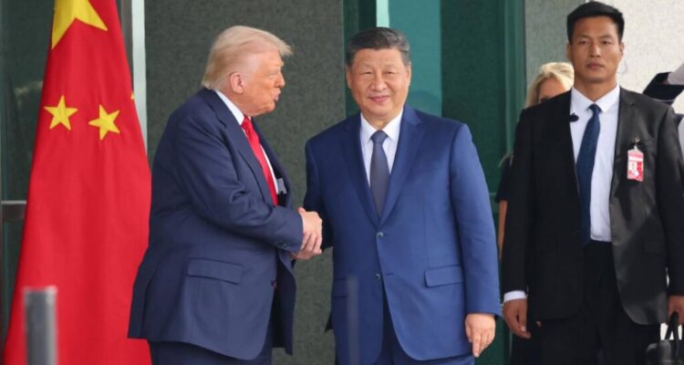 Estados Unidos quiere expulsar a China de Latinoamérica. El Canal de Panamá es la última prueba 1 Donald Trump y Xi Jinping