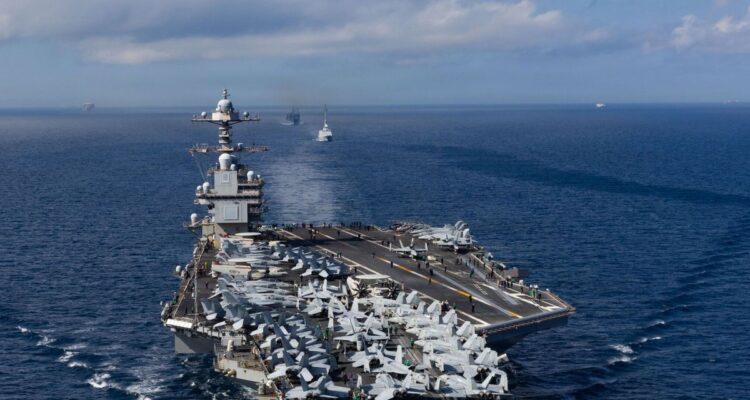 Chile con «profunda preocupación» por despliegue militar de EE. UU. en el Caribe 1 Estados Unidos portaaviones