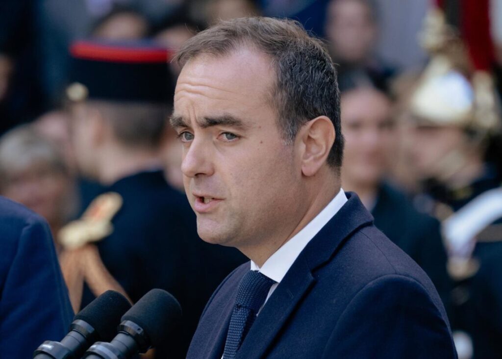 Francia: renuncia primer ministro tras presentar gabinete 2 Francia ministro