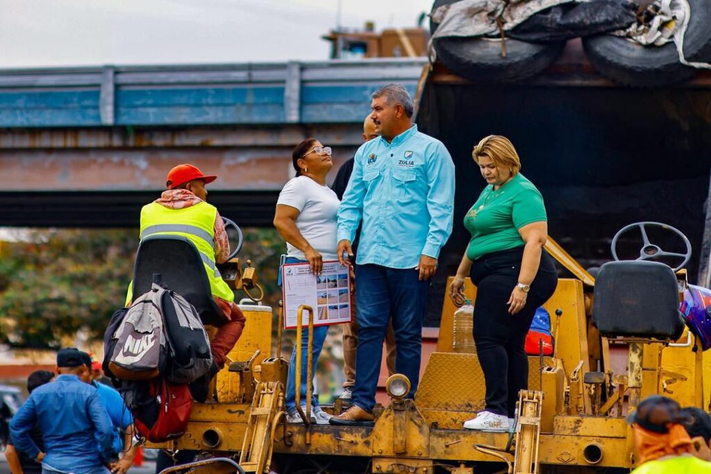 Comenzó asfaltado de 2.3 kilómetros del casco central de Maracaibo como preparativo de la Bajada de la Virgen 4 IMG 20251020 WA0071