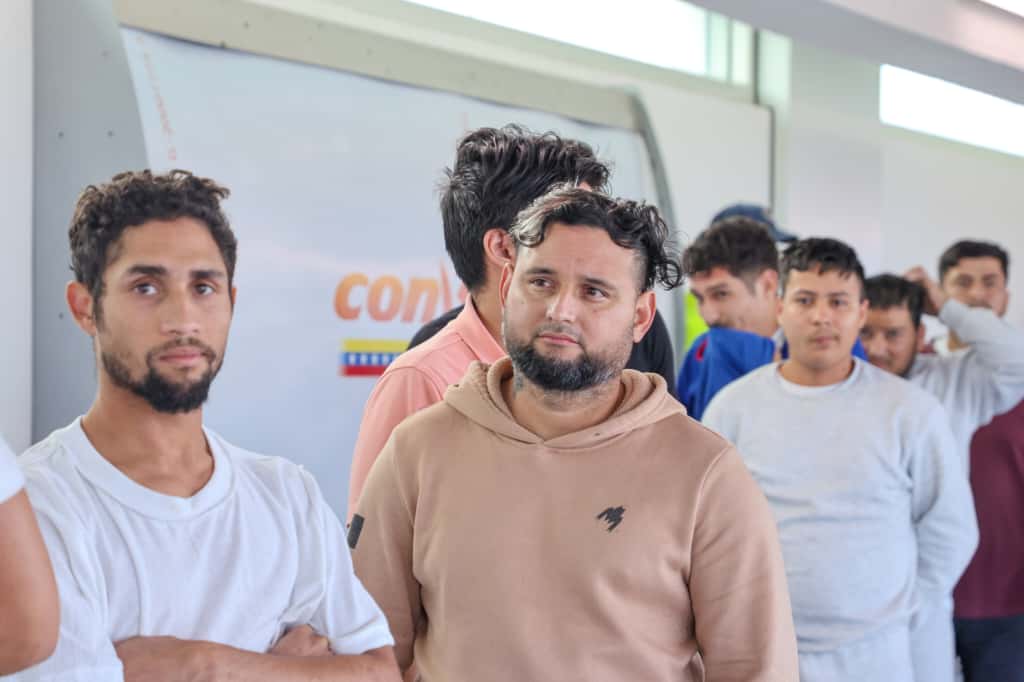 Gobierno Bolivariano respondió ante políticas migratorias de EE. UU. con nuevo vuelo de repatriación 5 IMG 20251020 WA0094