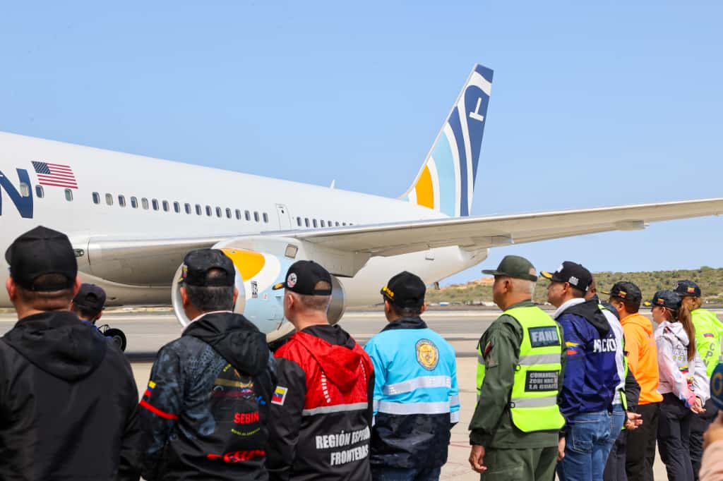 Gobierno Bolivariano respondió ante políticas migratorias de EE. UU. con nuevo vuelo de repatriación 2 IMG 20251020 WA0099