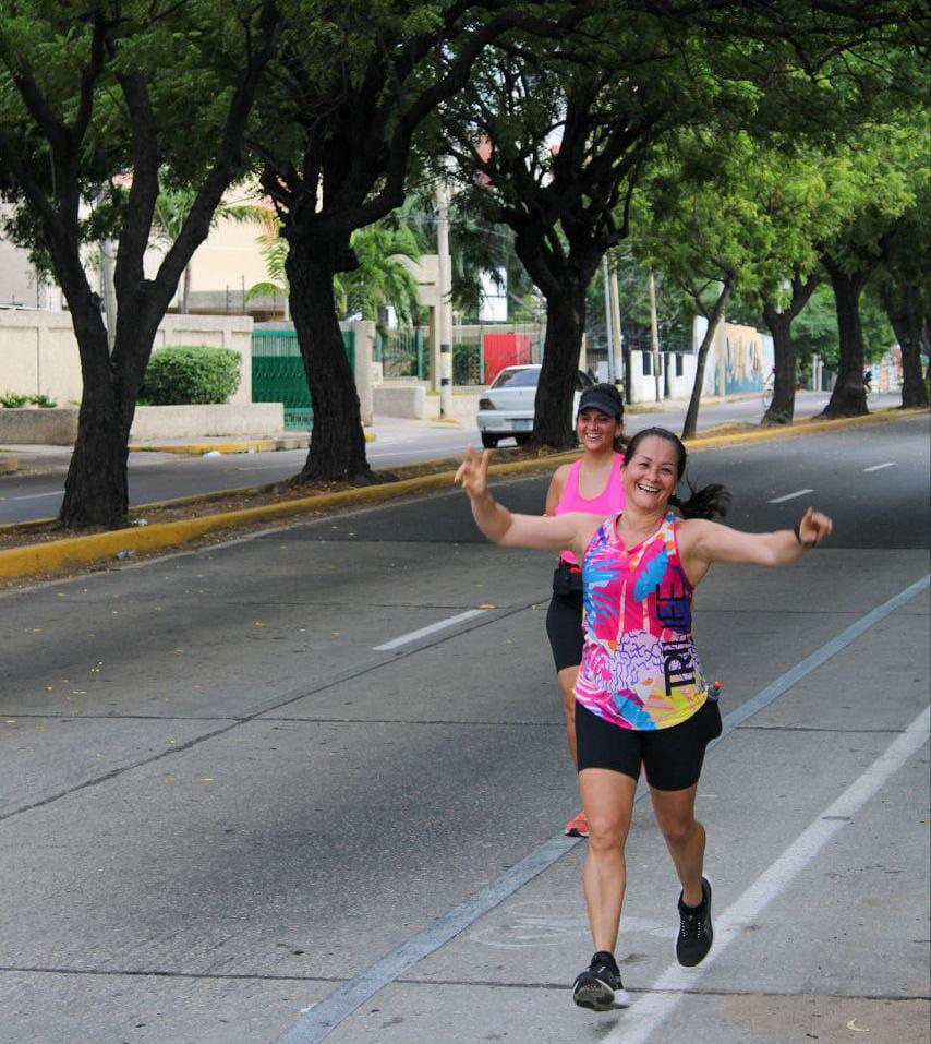 Más de mil personas se activan cada domingo en la Ciclovía 3 IMG 20251027 WA0035