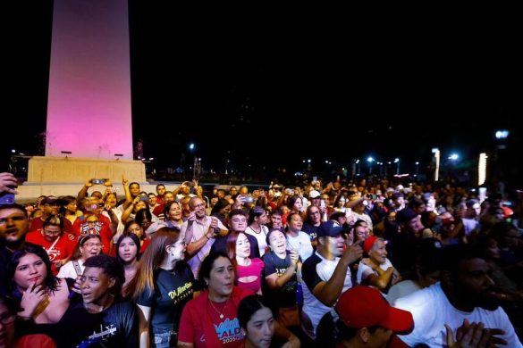 La Navidad encendió sus luces en las plazas República e Indio Mara de Maracaibo 5 La Navidad encendio sus luces en las plazas Republica e Indio Mara de Maracaibo 585x390 1