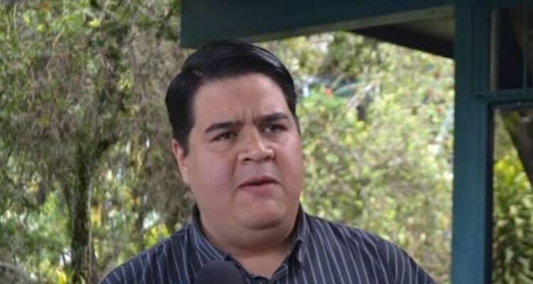 Imputan al urólogo Pedro Fernández por instigación al odio y terrorismo 1 Pedro-Fernández